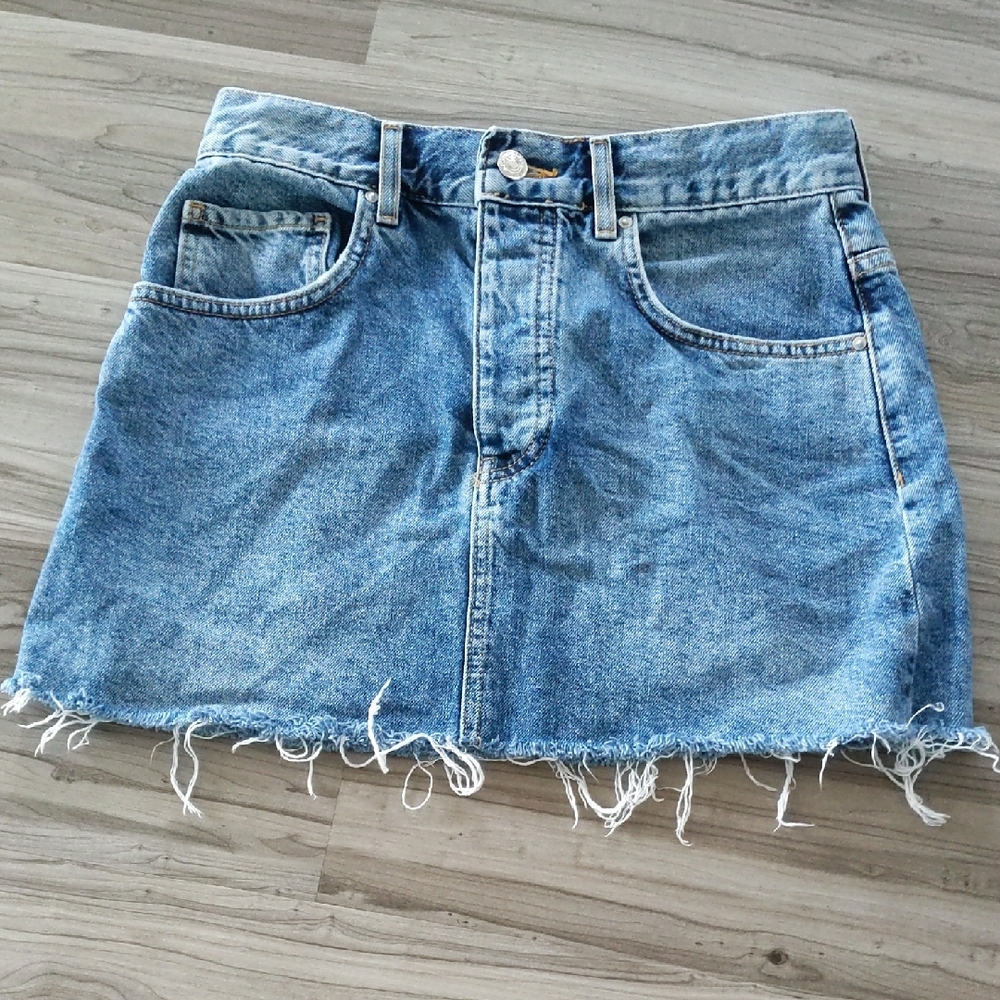 Denim Blue Frayed Hem Skirt